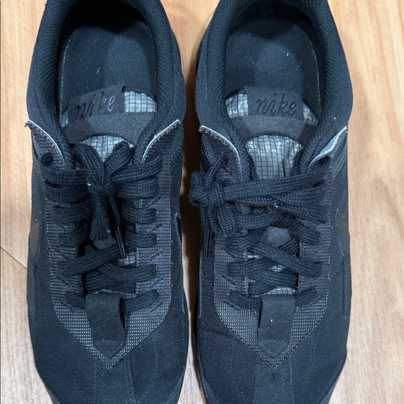 Nike Men's Black and Brown Sneakers - Picture 2 of 5